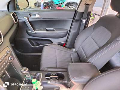 Kia Sportage 2WD, mphev, 115cv. Bianco usata Tolmezzo