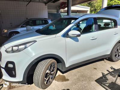 Kia Sportage 2WD, mphev, 115cv. Bianco usata Tolmezzo
