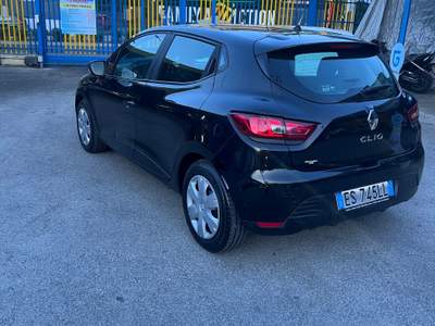 Renault Clio GPL scadenza 2036 usata Giugliano in Campania