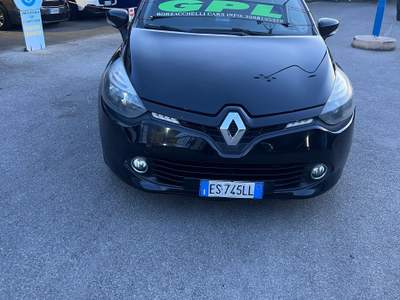 Renault Clio GPL scadenza 2036 usata Giugliano in Campania