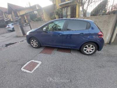 Peugeot 208 Peugeot ok neopatentati  Blu/Azzurro usata Lavena Ponte Tresa