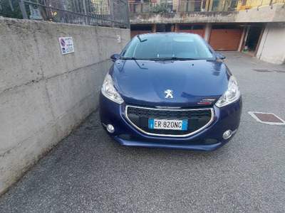 Peugeot 208 Peugeot ok neopatentati  Blu/Azzurro usata Lavena Ponte Tresa
