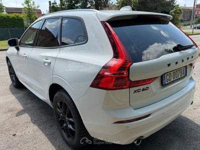 Volvo XC60 VOLVO XC60 B4 AWD GEARTRONIC PILOT ASSIST II Bianco usata Vigarano Mainarda