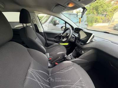 Peugeot 208 1.4 HDi 68 CV 5p. Active Bianco usata ANGRI