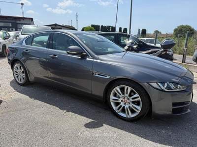 Jaguar XE 2.0 D Turbo 180CV aut. Portfolio Solo 87.000Km Grigio usata Roma