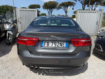 Jaguar XE 2.0 D Turbo 180CV aut. Portfolio Solo 87.000Km Grigio usata Roma