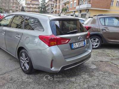 Toyota Auris Touring Sports 1.8 Hybrid Lounge Grigio usata Roma