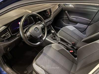 Volkswagen Polo Polo VI  5p 1.0 tsi Highline  R-Line 115cv dsg Blu/Azzurro usata Milano