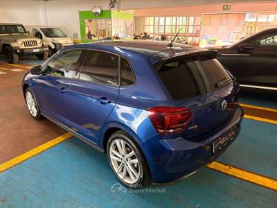 Volkswagen Polo Polo VI  5p 1.0 tsi Highline  R-Line 115cv dsg Blu/Azzurro usata Milano