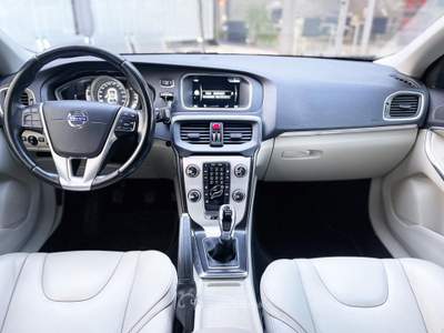 Volvo V40 1.6 Diesel 115CV E6 - 2015 Blu/Azzurro usata Roma