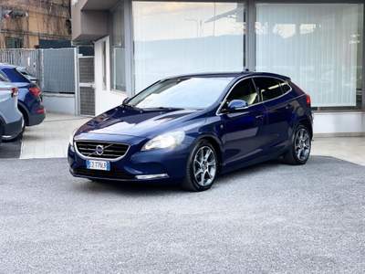 Volvo V40 1.6 Diesel 115CV E6 - 2015 Blu/Azzurro usata Roma