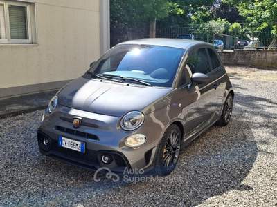 Abarth 695 Abarth 695 del 2024 con 7.700 km perfetta pari al nuovo Grigio usata Montù Beccaria