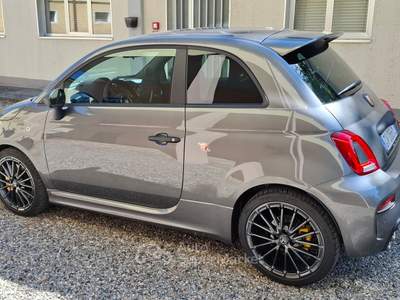 Abarth 695 Abarth 695 del 2024 con 7.700 km perfetta pari al nuovo Grigio usata Montù Beccaria