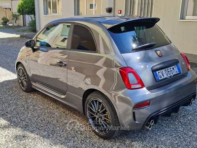 Abarth 695 Abarth 695 del 2024 con 7.700 km perfetta pari al nuovo Grigio usata Montù Beccaria