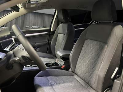 Volkswagen Golf 1.5 tsi ehybrid Life 204cv dsg Nero usata Milano