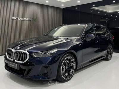 BMW Serie 5 520d 520 520d Touring 48V xdrive MSport auto usata Milano