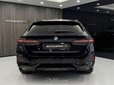 BMW Serie 5 520d 520 520d Touring 48V xdrive MSport auto usata Milano