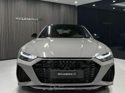 Audi RS 6 RS6 Avant 4.0 mhev performance quattro tiptronic Grigio usata Milano