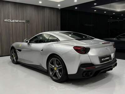 Ferrari Portofino Portofino Argento usata Milano