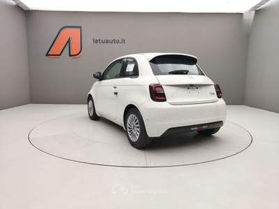 Fiat 500e 118CV 320KM + PACK TECH Bianco usata Voghera