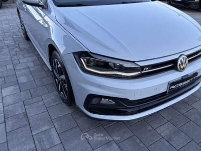 Volkswagen Polo 1.0 TGI 5p. R-LINE Sport ANCHE NEOPATENTATI Bianco usata Russi