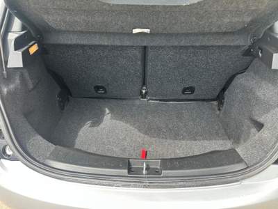 Lancia Ypsilon Tenuta sempre in box, unico proprietario, non fumatore etc... Argento usata Melfi