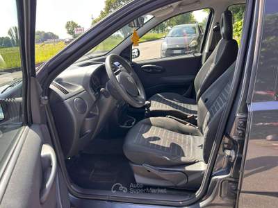 Fiat Punto II 2009 5p 1.2 Classic Benzina 120.000 KM *PER NEOPATENTATI* Grigio usata Inzago