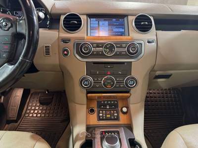 Land Rover Discovery Discovery IV 2009 3.0 tdV6 HSE 211cv auto Bianco usata Firenze