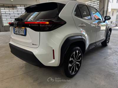 Toyota Yaris Cross yaris cross trend  pack winter 130cv Bianco usata Torino
