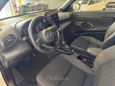 Toyota Yaris Cross yaris cross trend  pack winter 130cv Bianco usata Torino