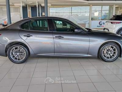 Alfa Romeo Giulia ALFA ROMEO GIULIA 2.2 TURBODIESEL 180CV SUPER Grigio usata Azzano Decimo