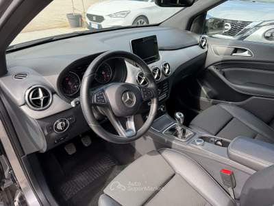 Mercedes-Benz Classe B B 180 d (cdi)  Sport Grigio usata Porto San Giorgio