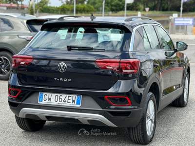 Volkswagen T-Roc 2.0 TDI SCR 150 CV DSG R-Line (110 kw) Nero usata Fiumicino