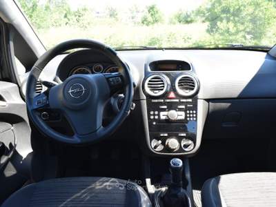 Opel Corsa 1.2 LPG 83CV Nero usata Roma