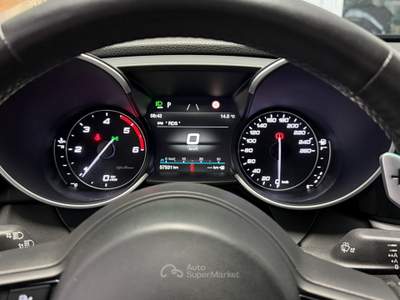 Alfa Romeo Giulia alfa Romeo Giulia Q4 210CV Veloce Nero usata Anagni