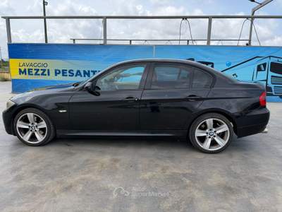 BMW Serie 3 320d BMW 320D M-SPORT OTTIME CONDIZIONI Nero usata Telese Terme