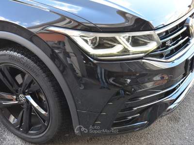 Volkswagen Tiguan DSG R-Line Nero usata Pisa