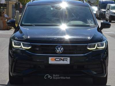 Volkswagen Tiguan DSG R-Line Nero usata Pisa
