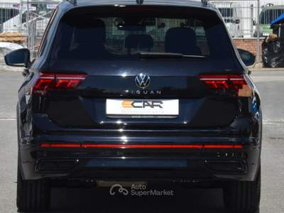 Volkswagen Tiguan DSG R-Line Nero usata Pisa