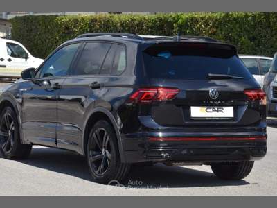 Volkswagen Tiguan DSG R-Line Nero usata Pisa