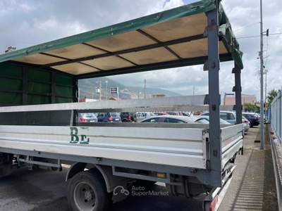 Nissan Atleon 120 cassone fisso centinato Bianco usata Acerra