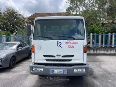 Nissan Atleon 120 cassone fisso centinato Bianco usata Acerra