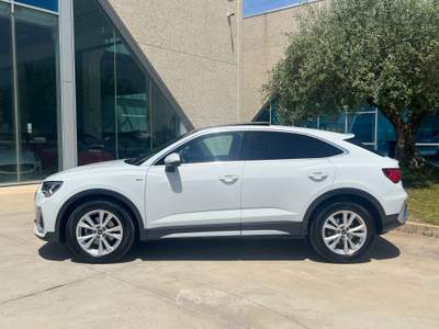 Audi Q3 SPB 35 2.0 TDI S tronic line edition UNICO PROPRIETARIO Bianco usata Gela
