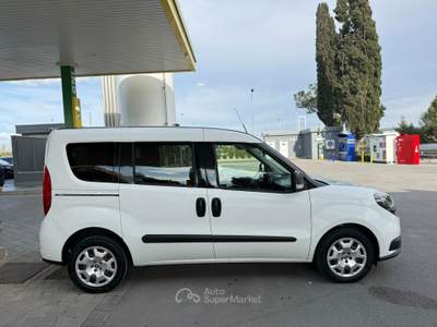 Fiat Doblò Doblo Doblò 1.6 MJT 105CV PC Combi N1 SX Bianco usata Gravina in Puglia