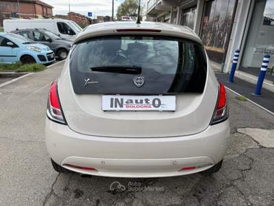 Lancia Ypsilon 1.2 69 CV 5 porte GPL Ecochic Gold Beige usata San Lazzaro di Savena