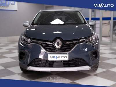 Renault Captur 1.6 E-Tech Full Hybrid Techno 145CV Auto Grigio usata Latina