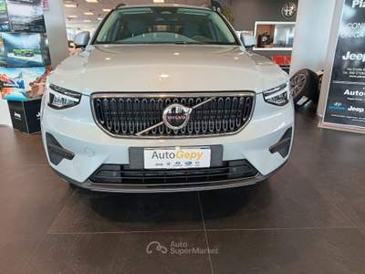 Volvo XC40 T3 BENZINA Grigio usata Modena Volvo XC40 T3 BENZINA Grigio usata Modena