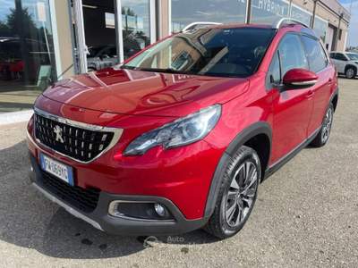 Peugeot 2008 1° serie PureTech 82 5 porte Allure Rosso usata Scandiano