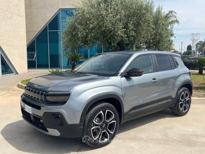 Jeep Avenger 110 CV MHEV Summit Grigio usata Gela Jeep Avenger 110 CV MHEV Summit Grigio usata Gela
