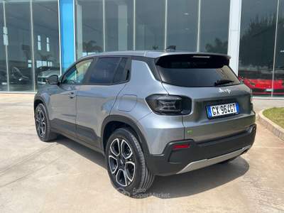 Jeep Avenger 110 CV MHEV Summit Grigio usata Gela